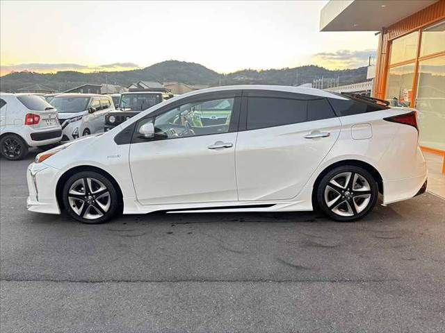 TOYOTA PRIUS 2019 Image 31