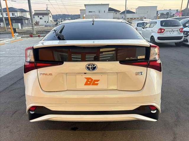 TOYOTA PRIUS 2019 Image 31