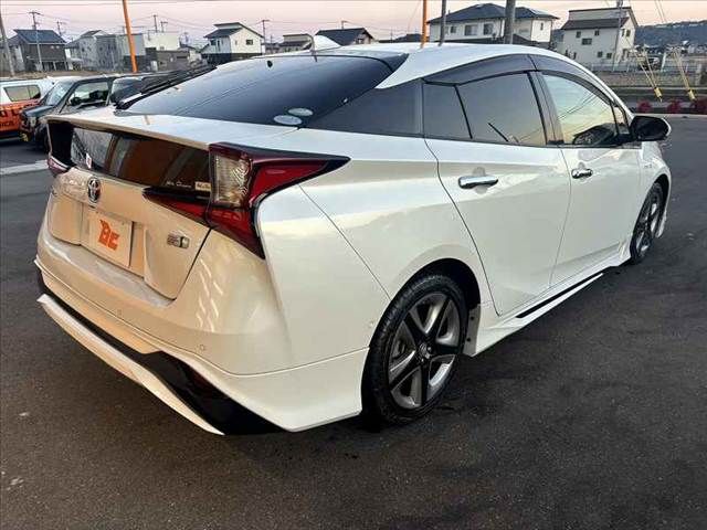 TOYOTA PRIUS 2019 Image 31