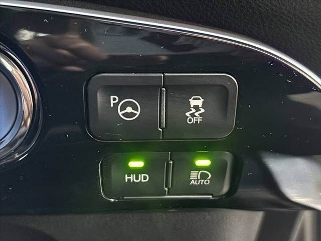 TOYOTA PRIUS 2019 Image 31
