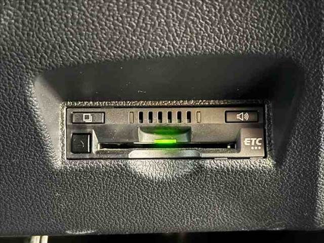 TOYOTA PRIUS 2019 Image 31