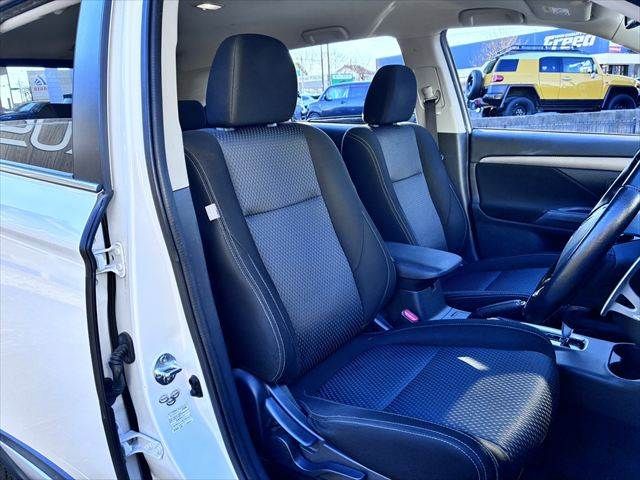 MITSUBISHI OUTLANDER 4WD 2015 Image 31