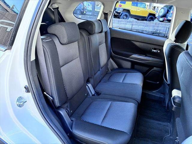 MITSUBISHI OUTLANDER 4WD 2015 Image 31