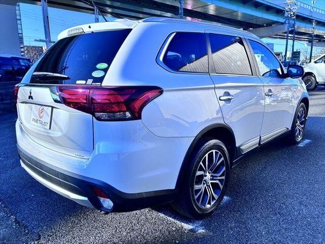 MITSUBISHI OUTLANDER 4WD 2015 Image 31