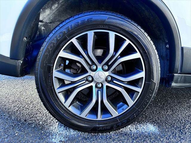 MITSUBISHI OUTLANDER 4WD 2015 Image 31