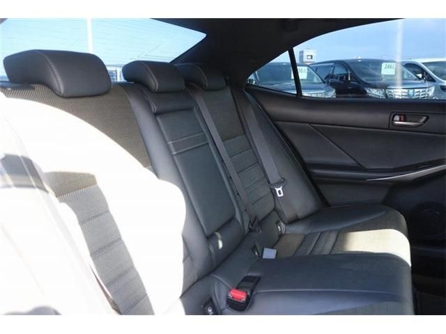 TOYOTA LEXUS IS300H 2017 Image 31