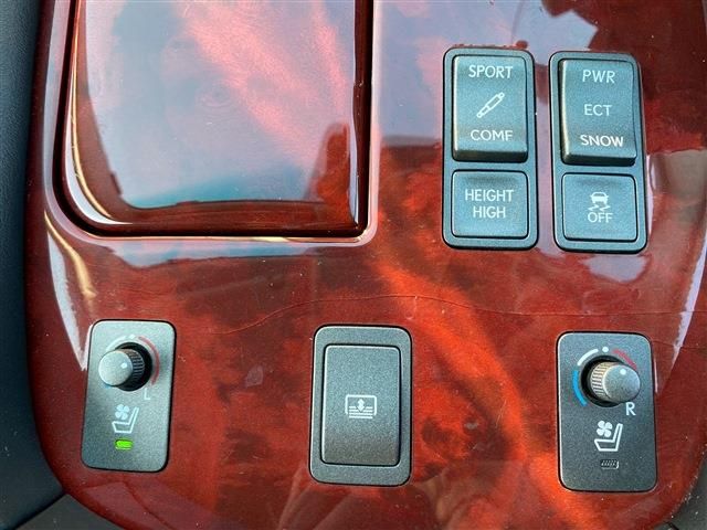 TOYOTA LEXUS LS460 2008 Image 31