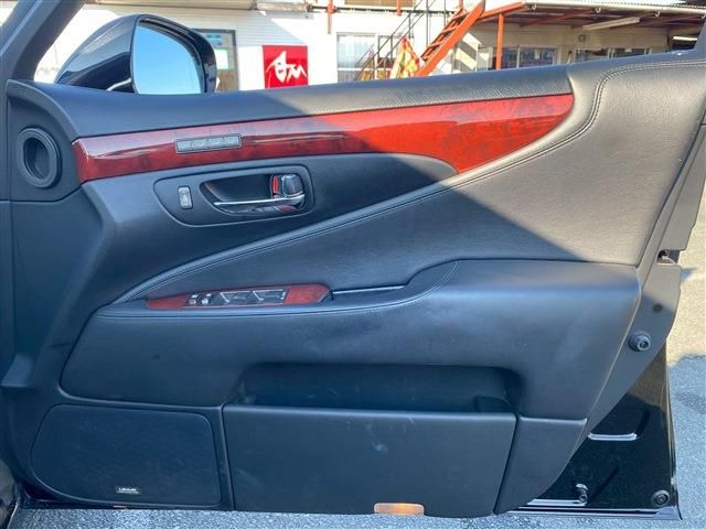 TOYOTA LEXUS LS460 2008 Image 31