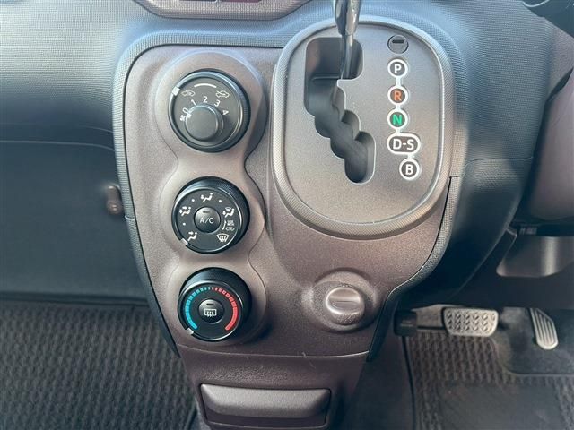 TOYOTA SPADE 2013 Image 31