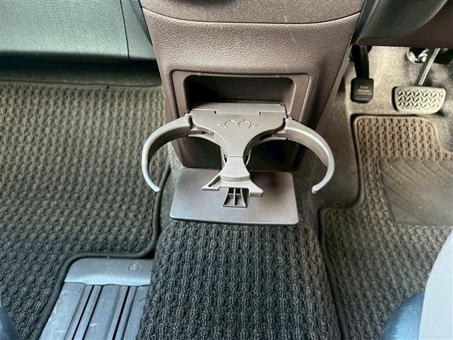 TOYOTA SPADE 2013 Image 31