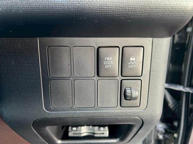 TOYOTA SPADE 2013 Image 31