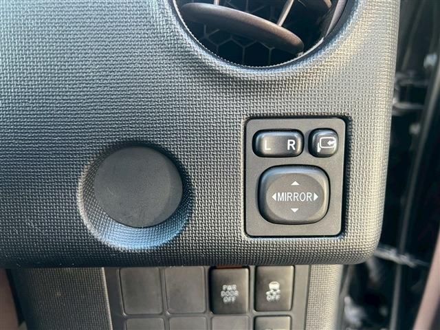 TOYOTA SPADE 2013 Image 31