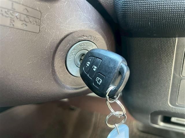 TOYOTA SPADE 2013 Image 31