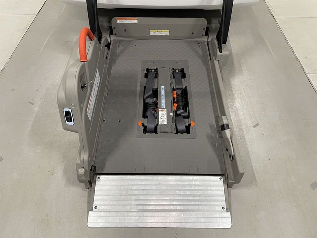 NISSAN NV350 CARAVAN 2019 Image 31