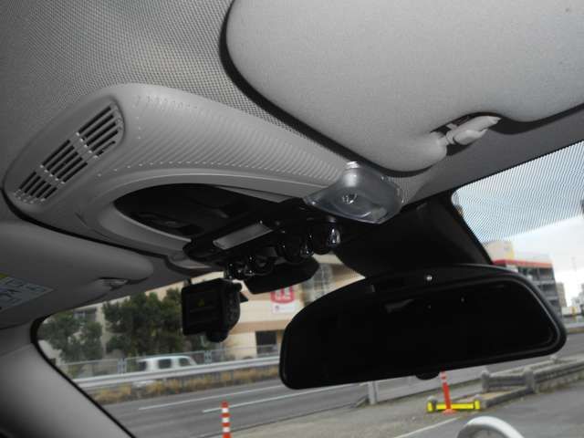 BMW MINI COOPER S CL 2018 Image 31