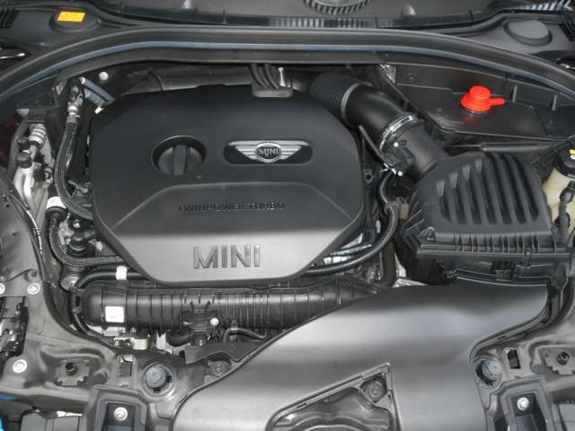 BMW MINI COOPER S CL 2018 Image 31