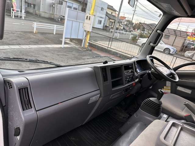 ISUZU ELF 2012 Image 31