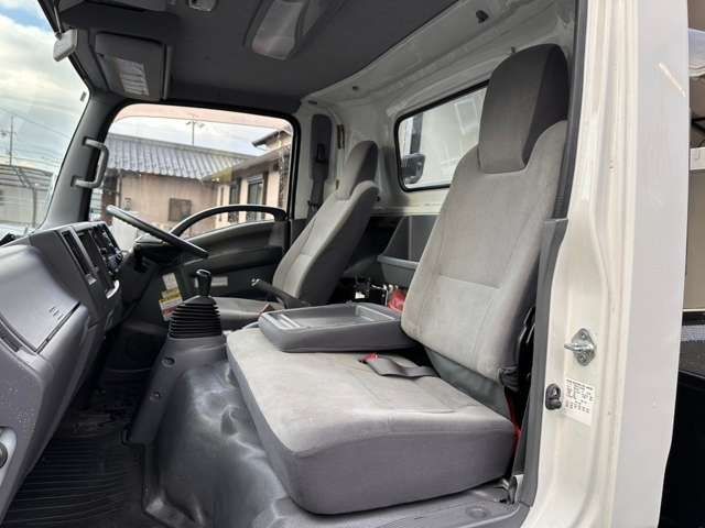 ISUZU ELF 2012 Image 31
