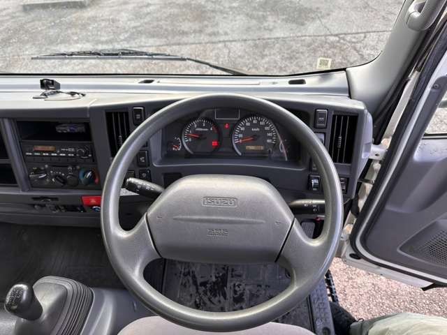 ISUZU ELF 2012 Image 31