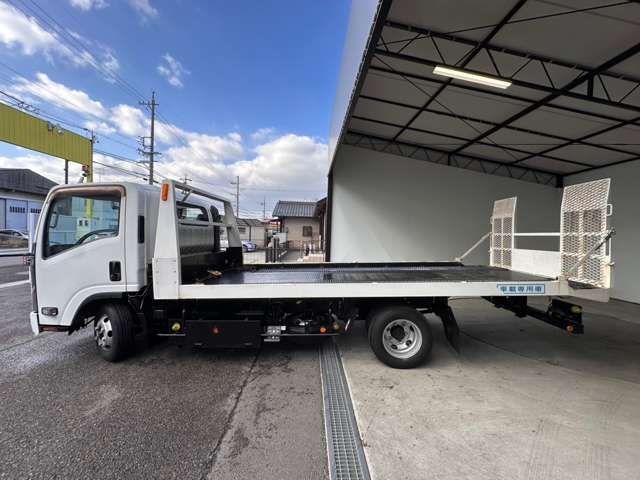 ISUZU ELF 2012 Image 31