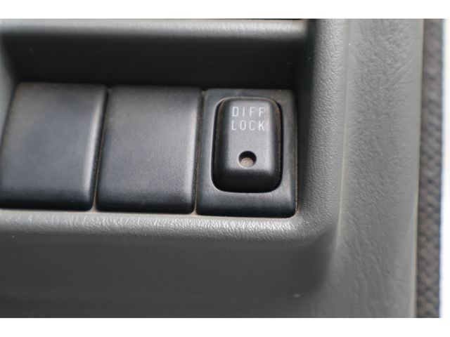 SUZUKI CARRY TRUCK 4WD 1999 Image 31