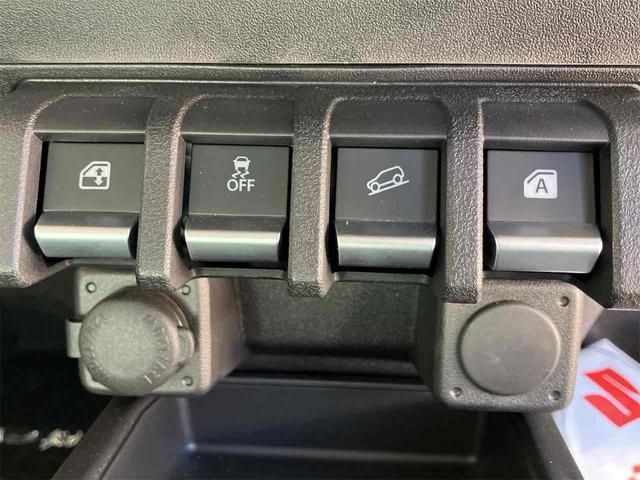 SUZUKI JIMNY NOMADE 2025 Image 31