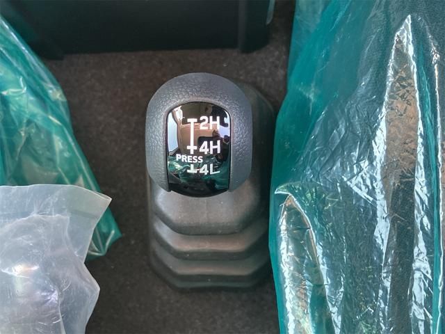 SUZUKI JIMNY NOMADE 2025 Image 31