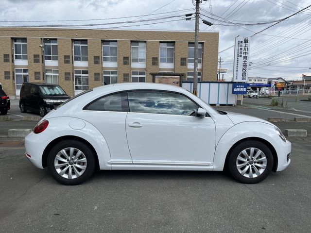 VOLKSWAGEN THE BEETL 2015 Image 31