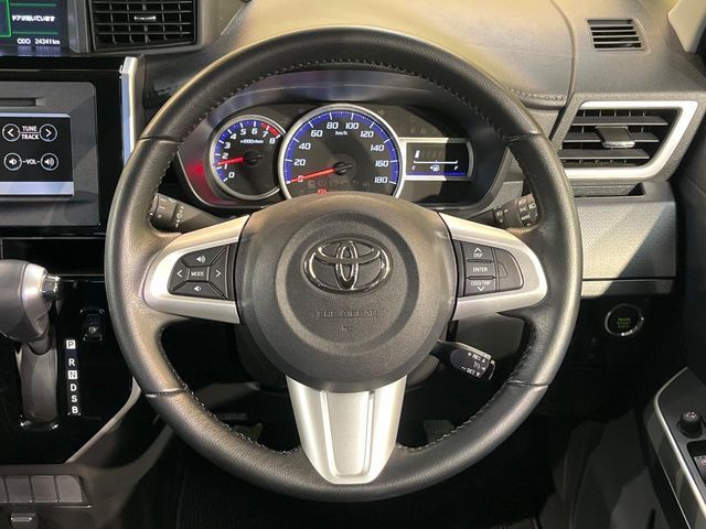 TOYOTA ROOMY 2017 Image 31
