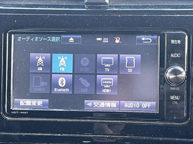 TOYOTA PRIUS 2017 Image 31