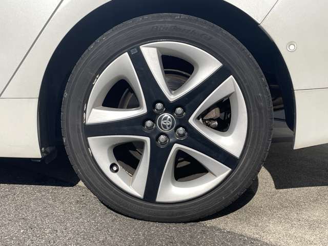 TOYOTA PRIUS 2017 Image 31