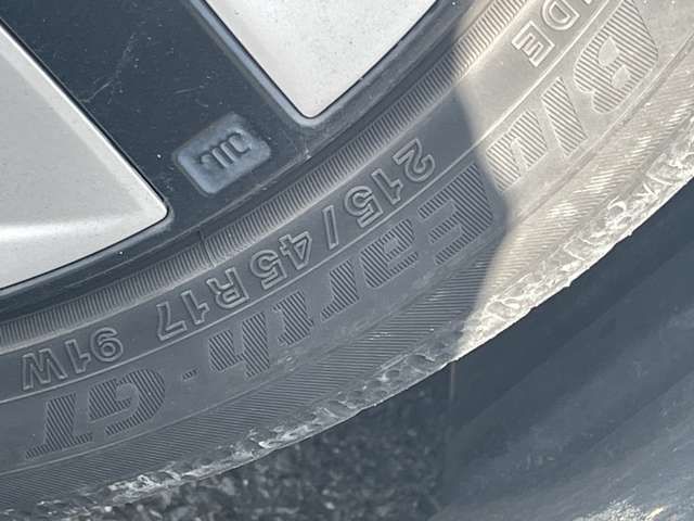 TOYOTA PRIUS 2017 Image 31