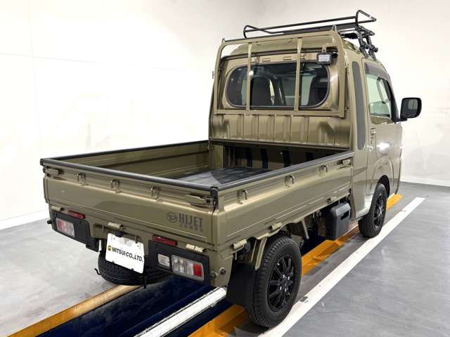 DAIHATSU HIJET TRUCK 4WD 2023 Image 31