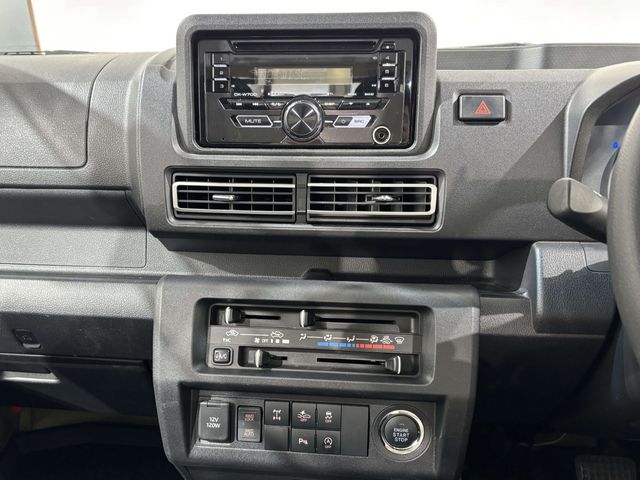 DAIHATSU HIJET TRUCK 4WD 2023 Image 31