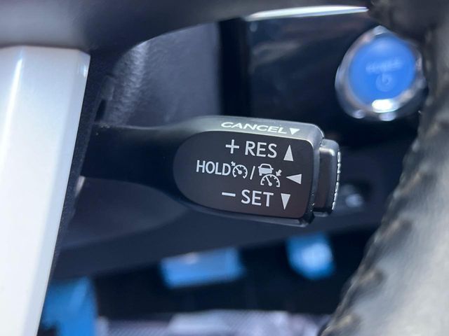 TOYOTA PRIUS 2018 Image 31