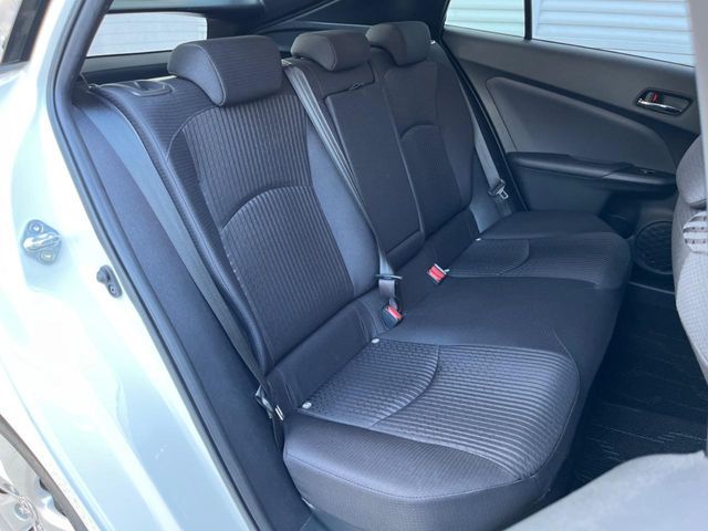 TOYOTA PRIUS 2018 Image 31