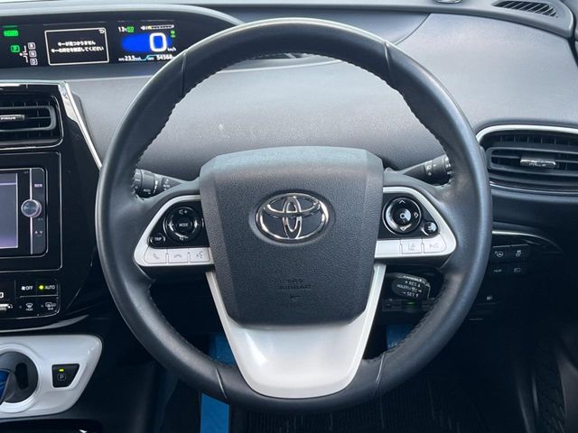 TOYOTA PRIUS 2018 Image 31