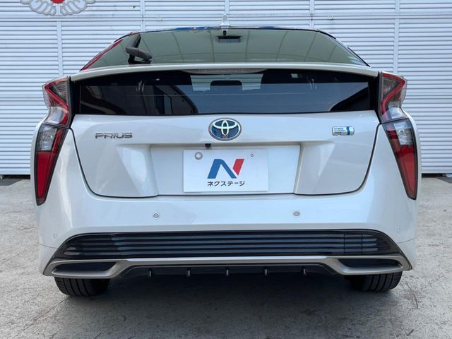 TOYOTA PRIUS 2018 Image 31