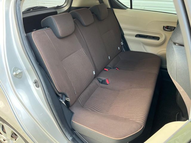 TOYOTA AQUA 2013 Image 31