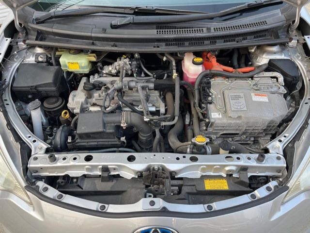 TOYOTA AQUA 2013 Image 31