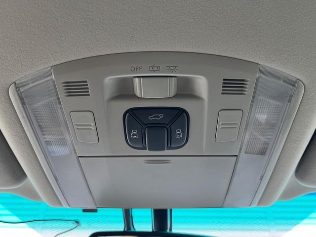 TOYOTA ALPHARD 2013 Image 31