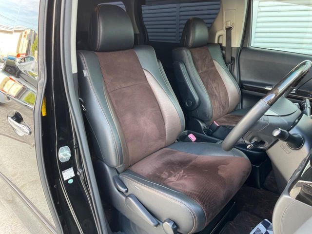 TOYOTA ALPHARD 2013 Image 31