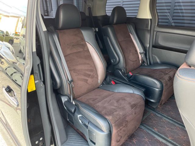 TOYOTA ALPHARD 2013 Image 31