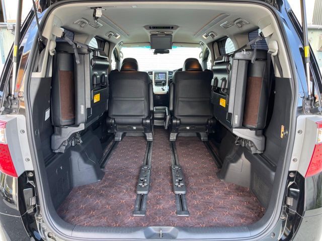 TOYOTA ALPHARD 2013 Image 31