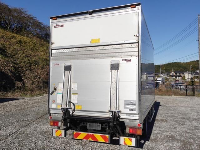 TOYOTA DYNA 2018 Image 31