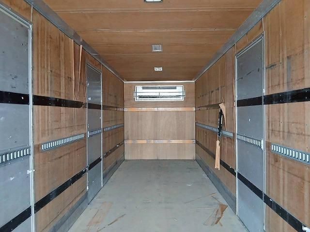 HINO PROFIA 2013 Image 31