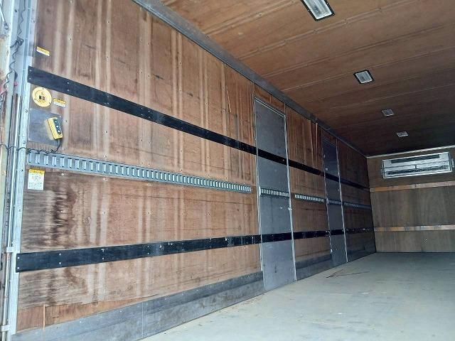 HINO PROFIA 2013 Image 31