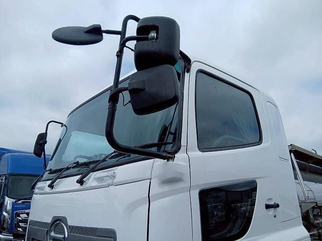 HINO PROFIA 2007 Image 31