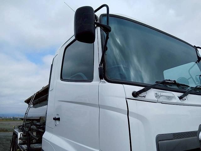 HINO PROFIA 2007 Image 31