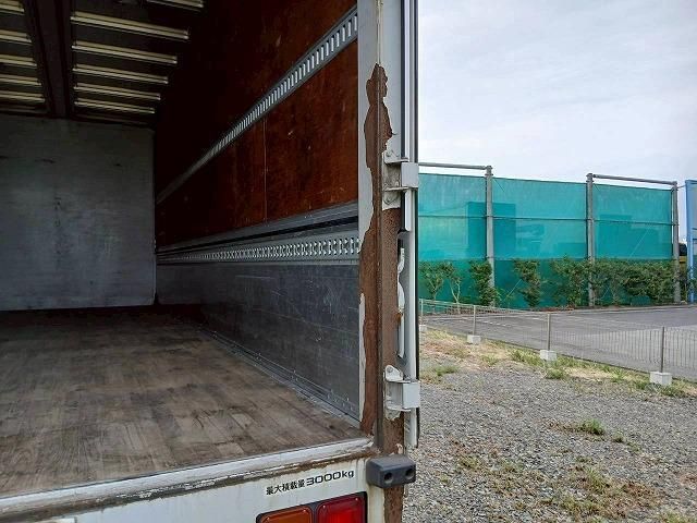 ISUZU FORWARD 2012 Image 31